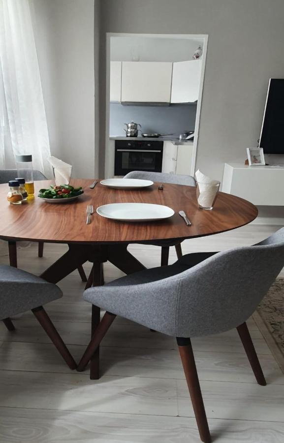 Apartment Im Zentrum Berlin Kudamm, City West Luaran gambar